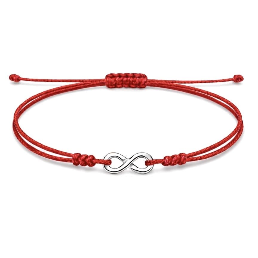 Гривна с червен конец и безкрайност от бяло злато